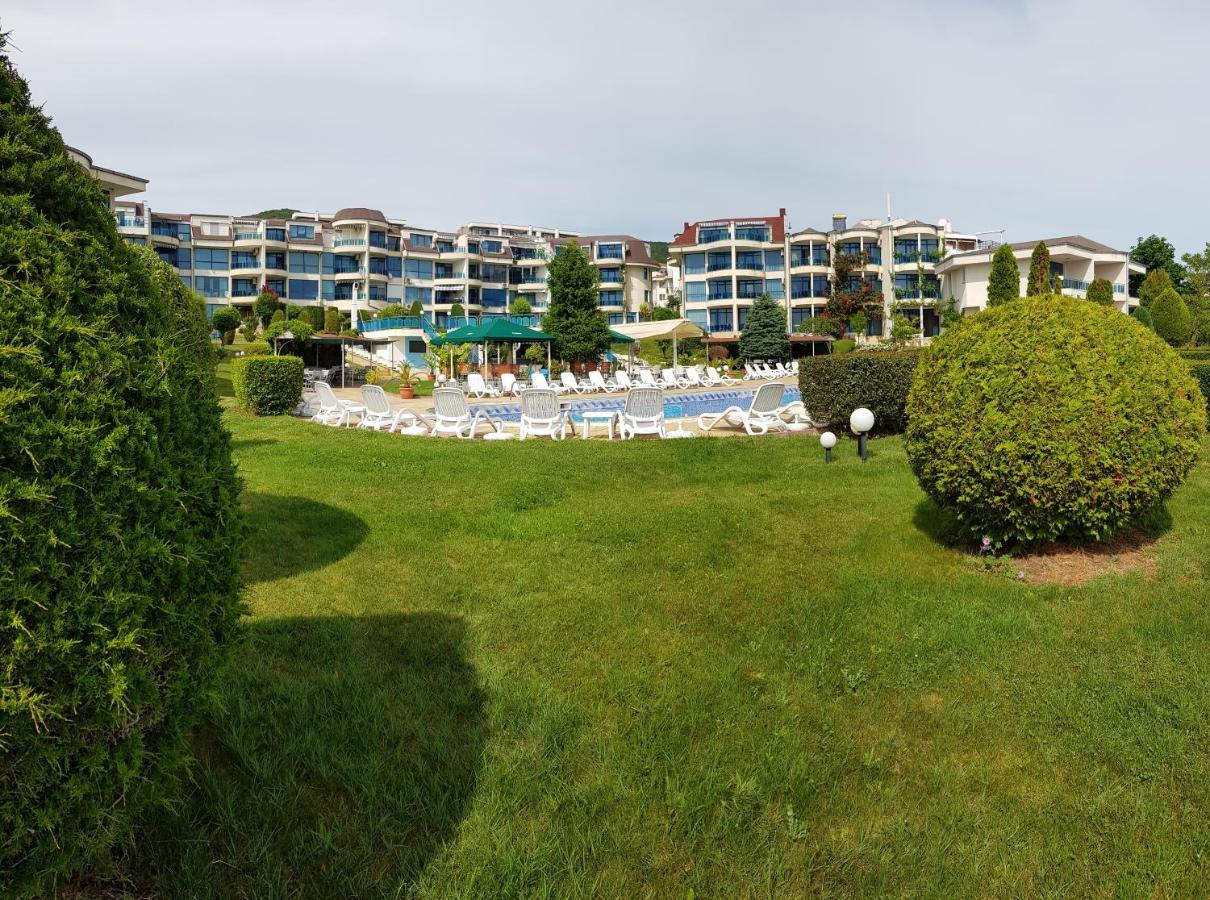 Riviera Complex 6 Hotel Sveti Vlas Luaran gambar